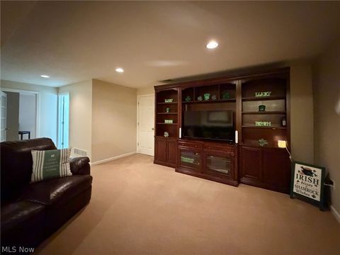 Tiny photo for 1343 COURTLAND Road, Weirton, WV 26062 (MLS # 5189310)