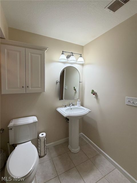 Tiny photo for 1343 COURTLAND Road, Weirton, WV 26062 (MLS # 5189310)