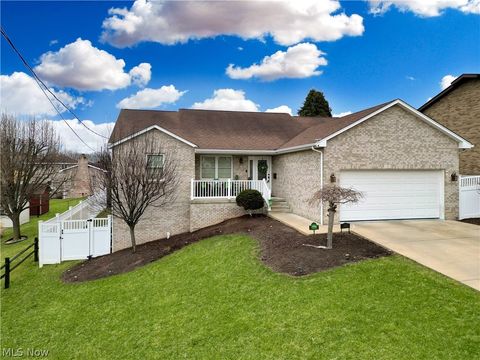 Tiny photo for 1343 COURTLAND Road, Weirton, WV 26062 (MLS # 5189310)