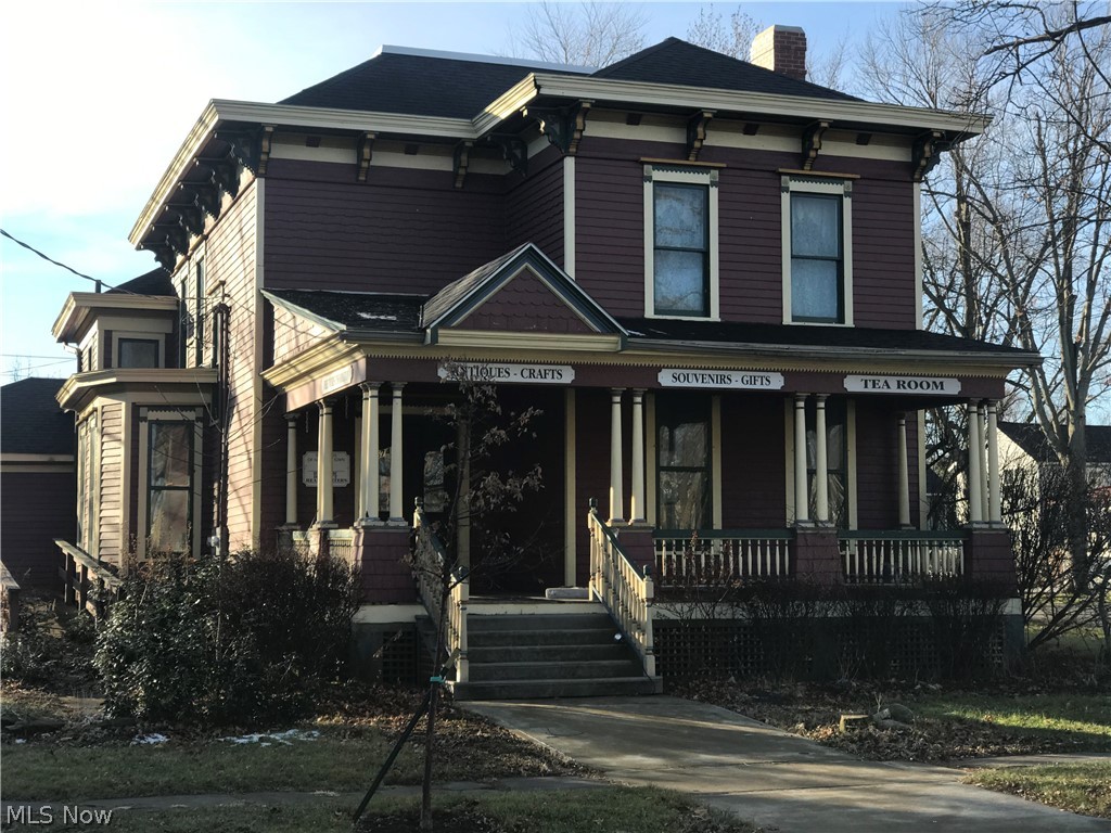 One of the original "Captains Houses", this painted lady in Vermilion's Harbortown District awaits her next chapter. Office's, retail, B&B, so many possibilities!
Newer roof, small rental home in rear and plenty of off street parking.