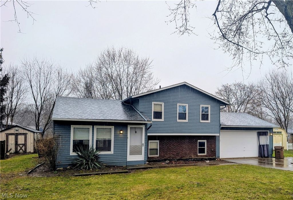 Photo of 205 Oakwood Lane, Seville, OH 44273 (MLS # 5191203)