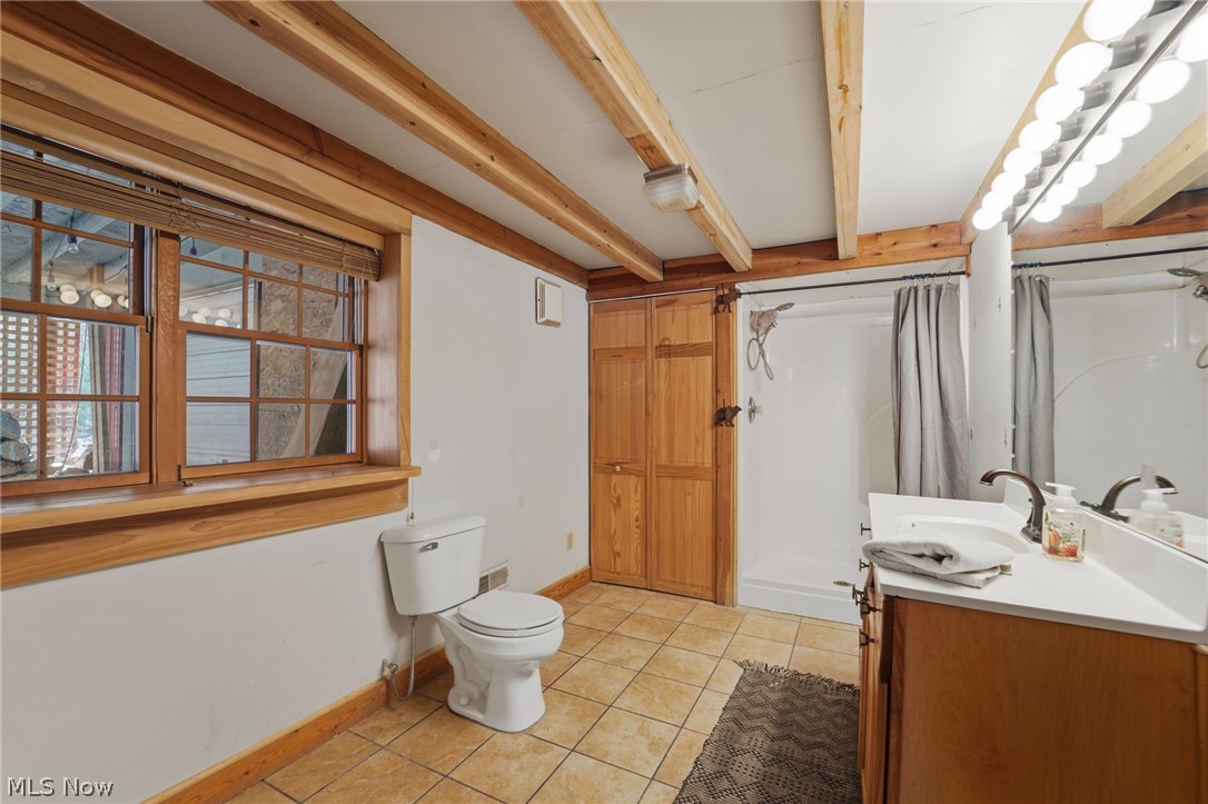 Newbury, Ohio, 44065, United States, 5 Bedrooms Bedrooms, ,4 BathroomsBathrooms,Residential,Active,2034640