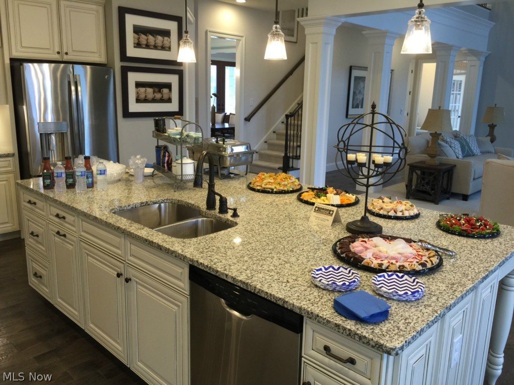 The Reserve at Chestnut Woods - Residential