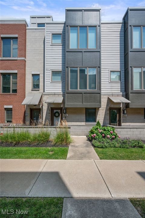 Townhouse For Sale - 1451 Lindazzo Avenue<br/> Cleveland, OH 44114