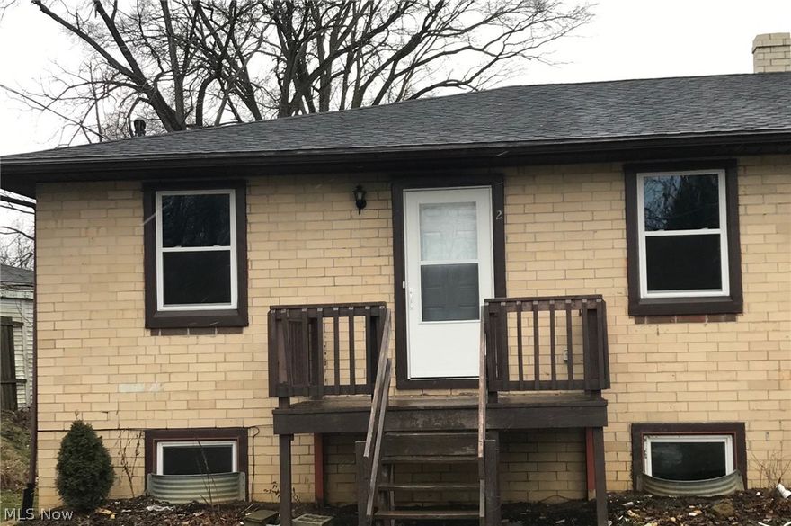 3 Bedroom unit in a 4-plex. Unit includes: range, refrigerator, laundry hookup in bathroom, heating, and trash. Tenant pays electric, water, sewer.  Laminate flooring in kitchen/dining area, carpet in living room and bedrooms. Everything on one floor. Metro accepted.  NO PETS! Application must be completed prior to showings.