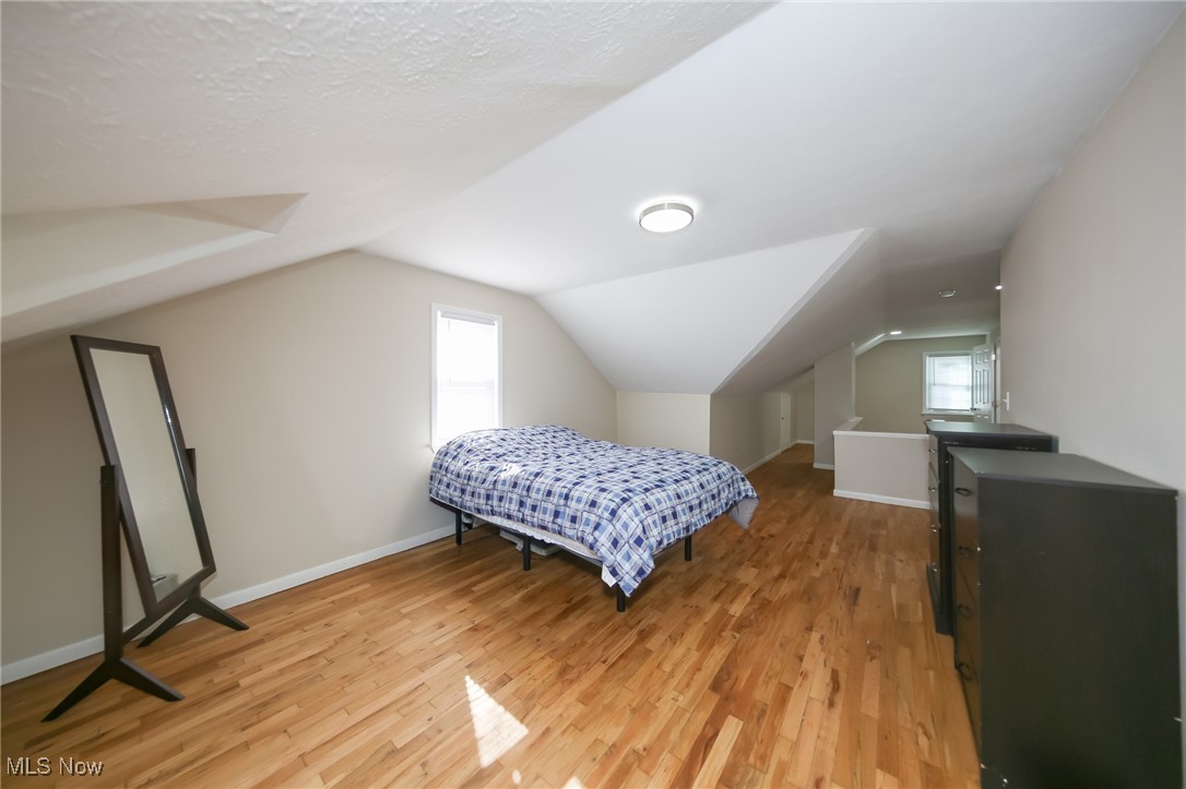 6305 Farnsworth Drive, Parma, Ohio image 33