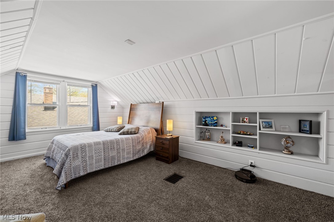 Lorain Woods - Residential