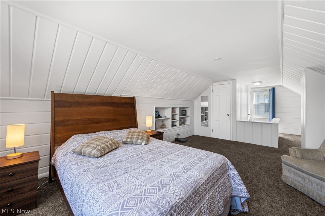 Lorain Woods - Residential