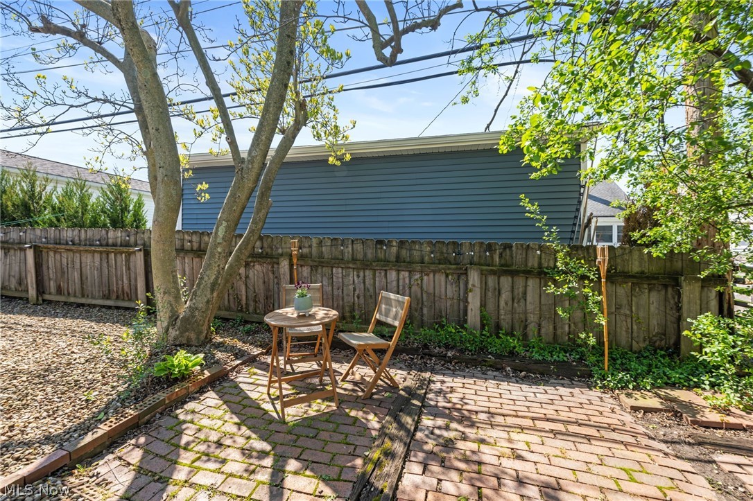 Lorain Woods - Residential