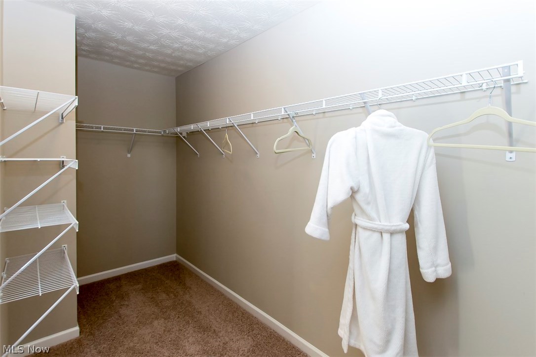 Hunting Meadows - Residential