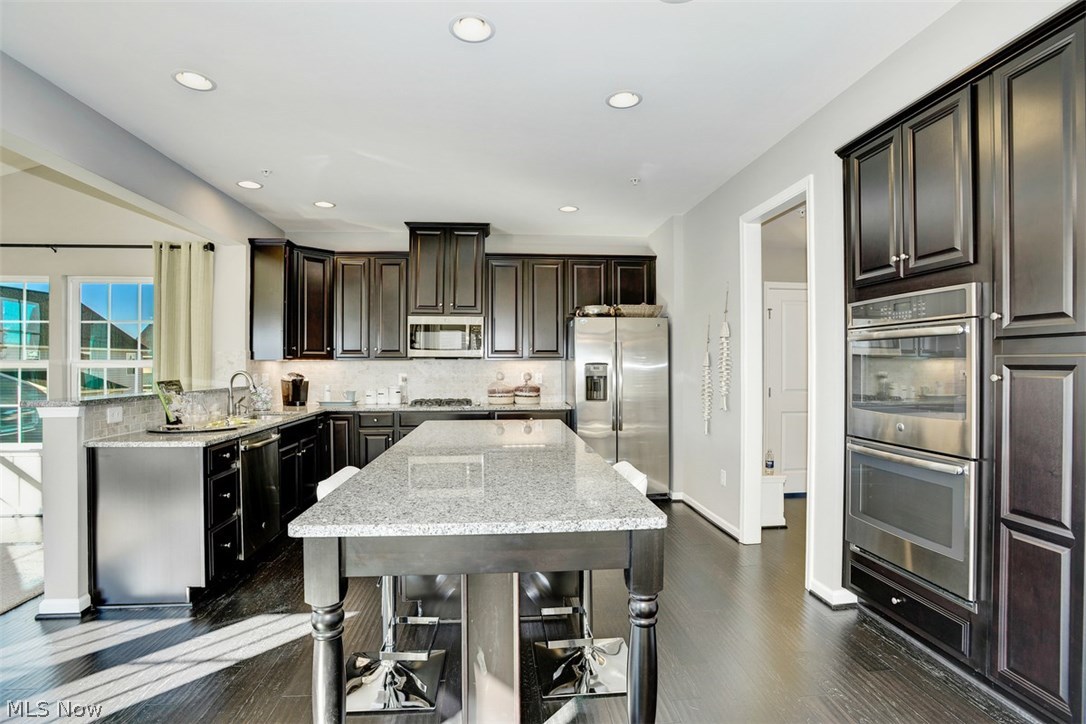 Hunting Meadows - Residential