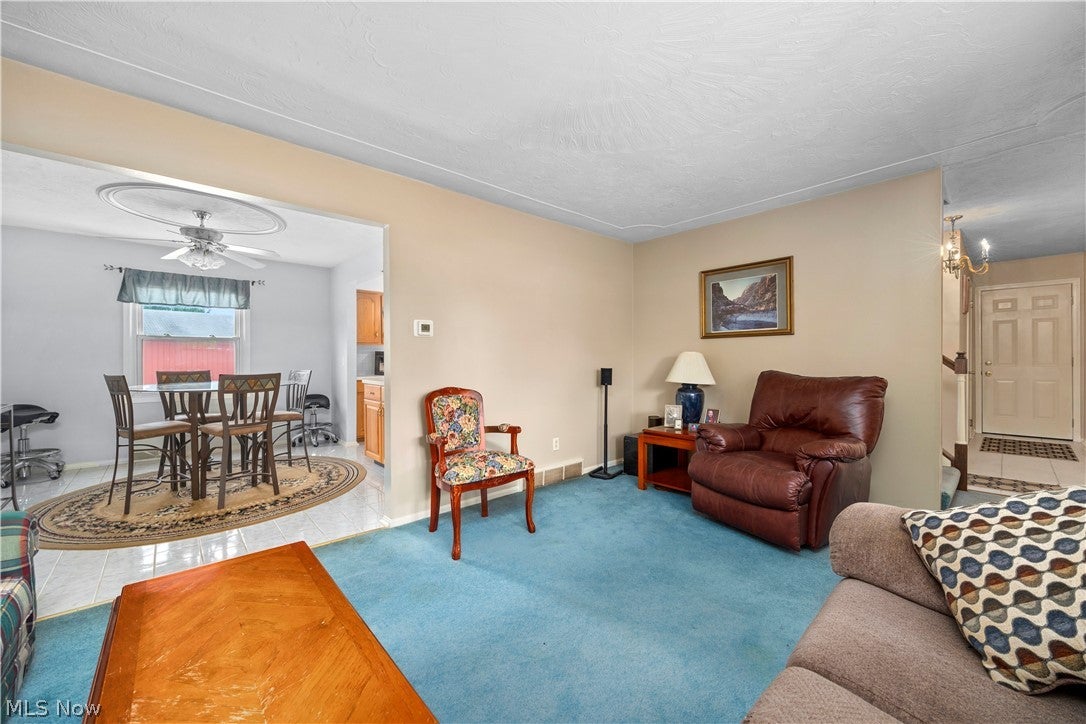 2180 Claus Road