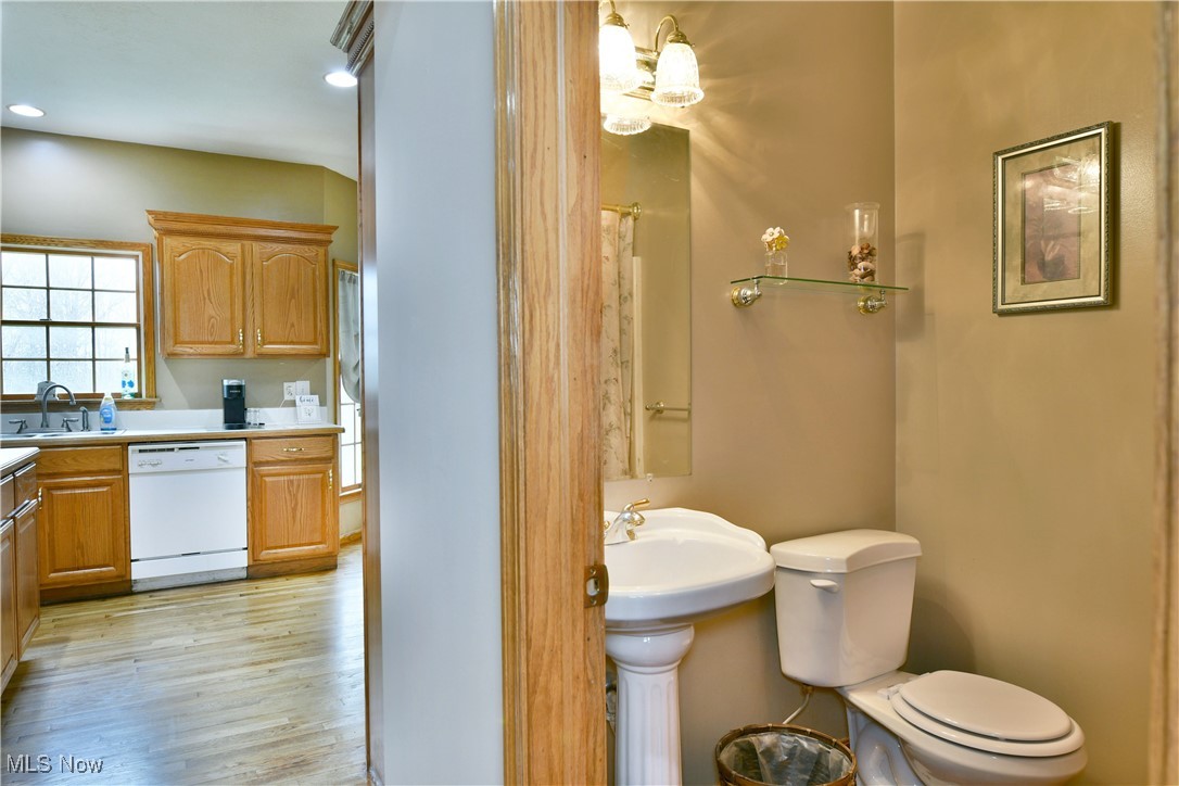 6591 N Park Avenue, Cortland, Ohio image 11