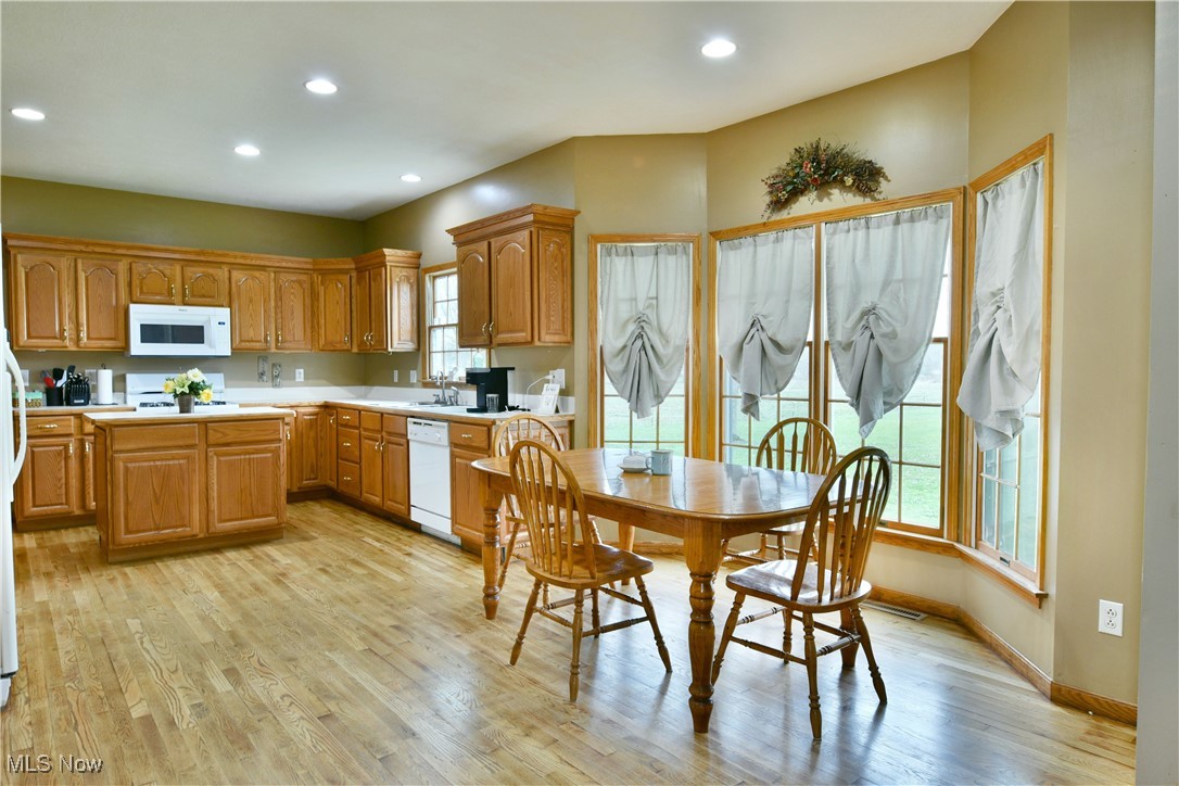 6591 N Park Avenue, Cortland, Ohio image 16