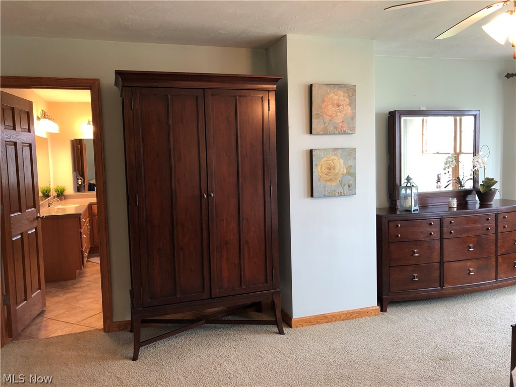 Hawksview - Residential