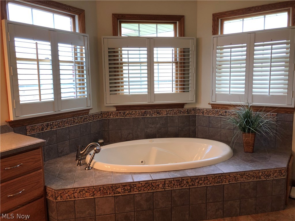 Hawksview - Residential