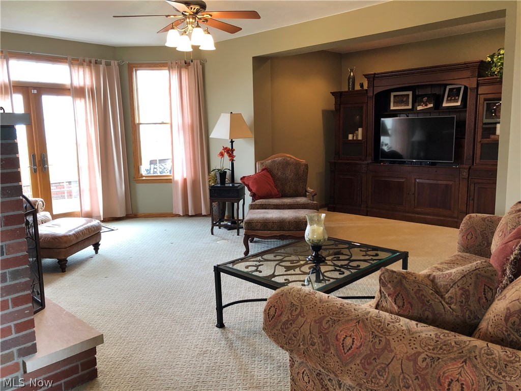 Hawksview - Residential