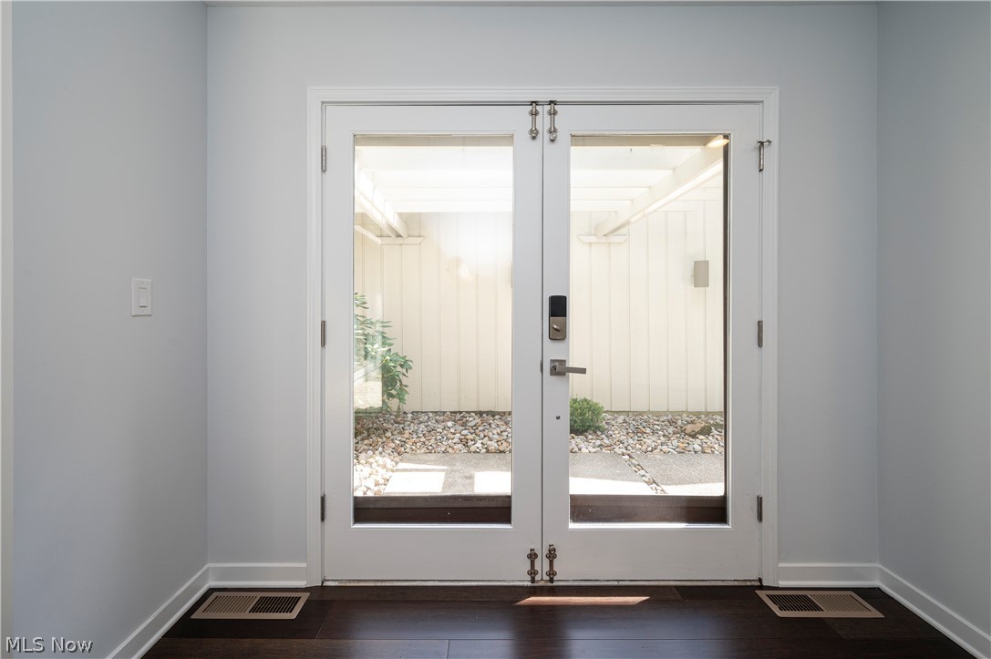 Bluffside Condo - Residential