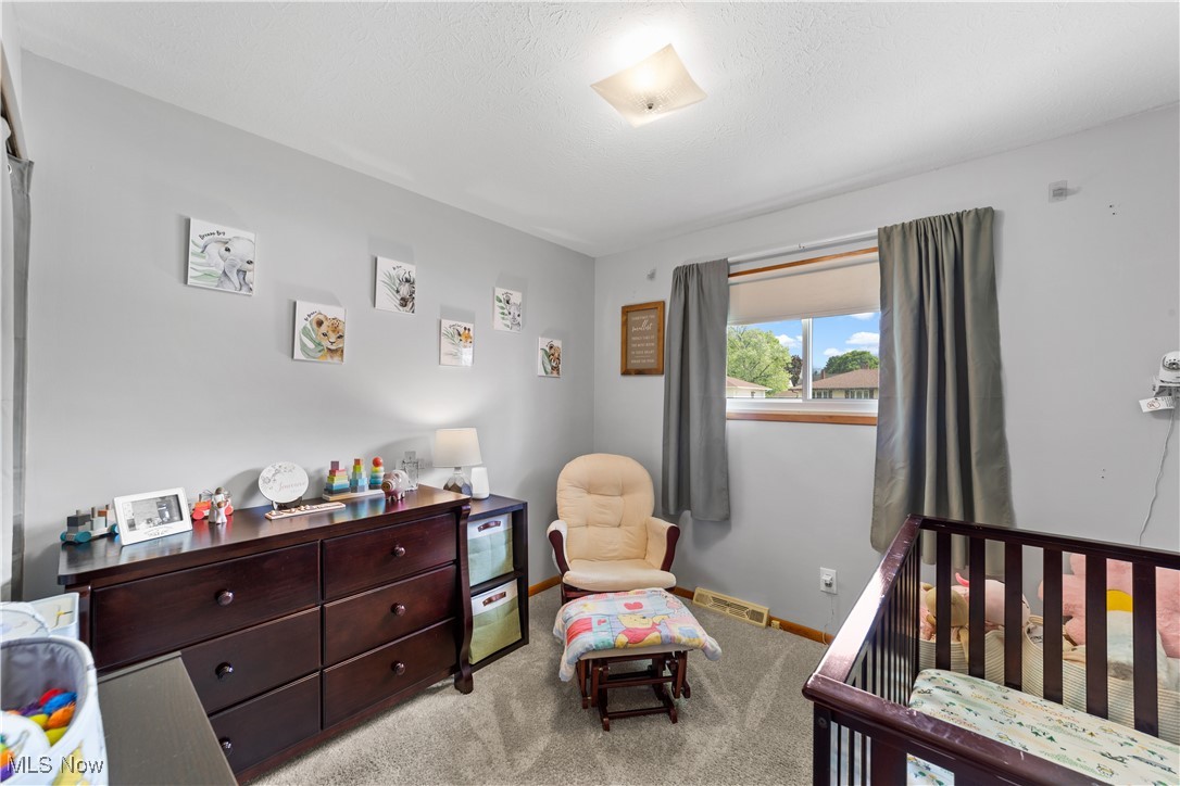 8908 Harrow Drive, Parma, Ohio image 17