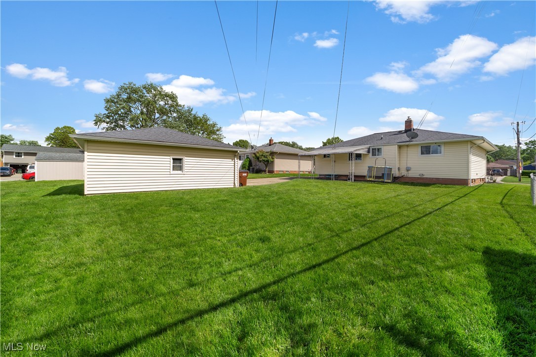 8908 Harrow Drive, Parma, Ohio image 20