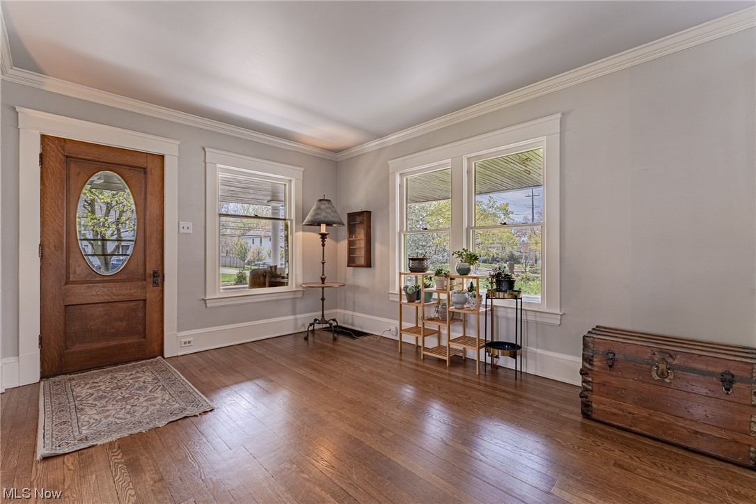 Russell 03 - Residential