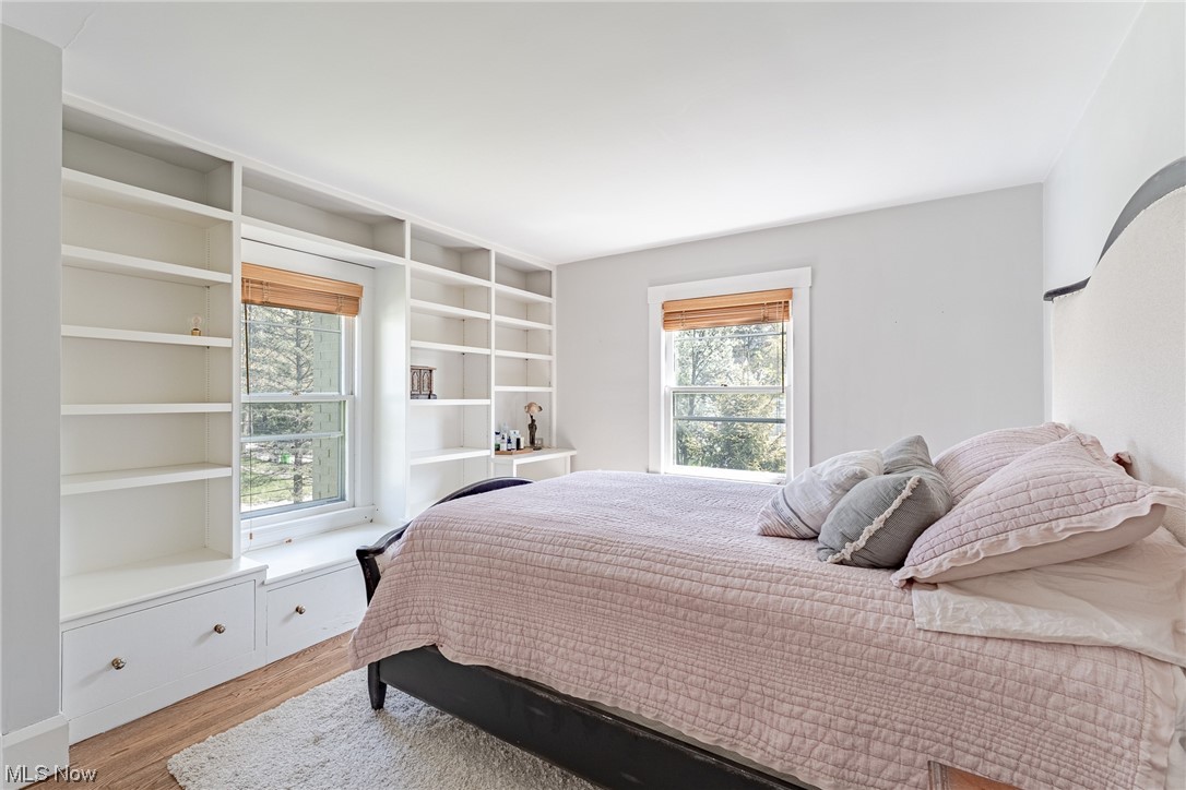 Russell 03 - Residential