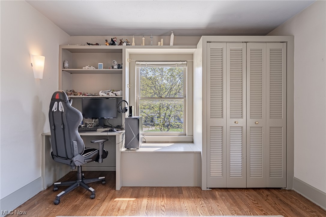 Russell 03 - Residential