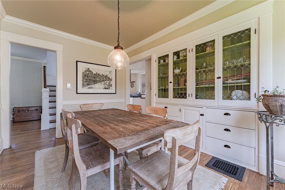 Russell 03 - Residential