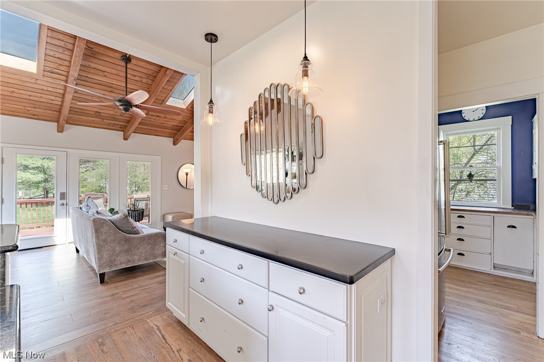 Russell 03 - Residential