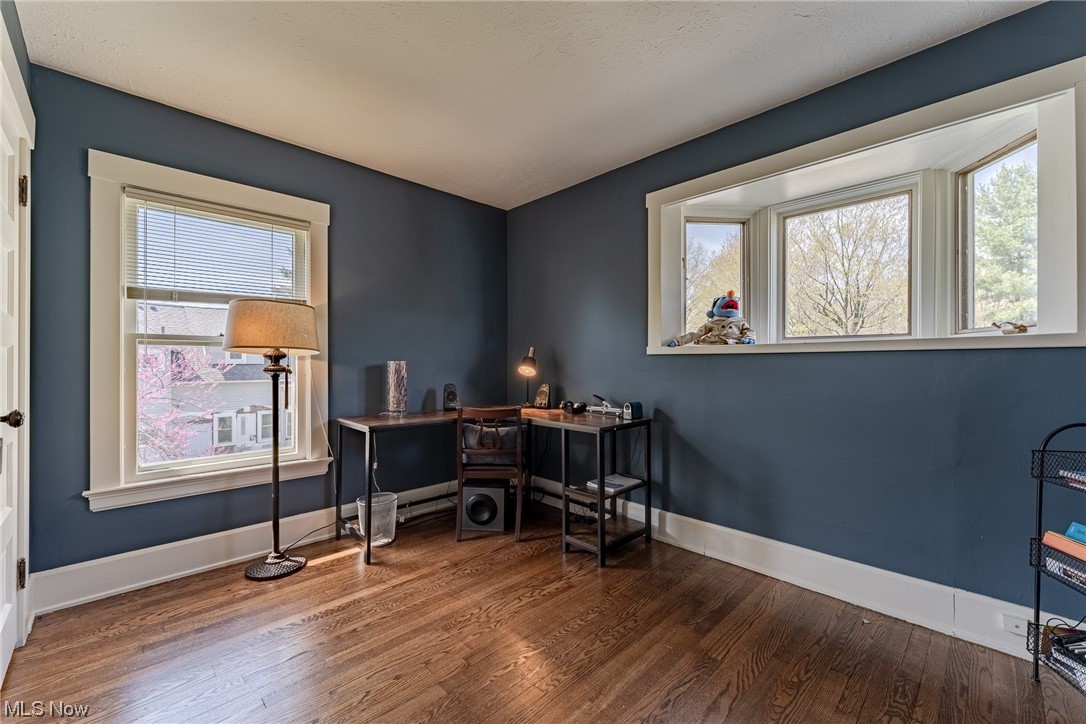 Russell 03 - Residential