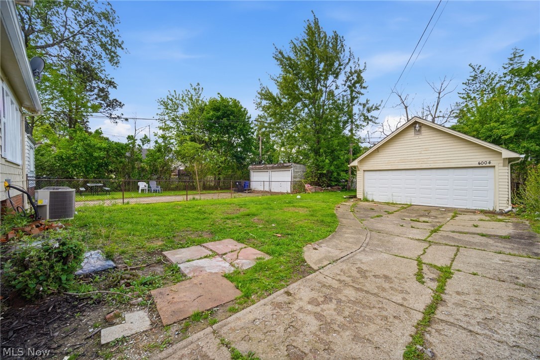 4004 E 154th Street