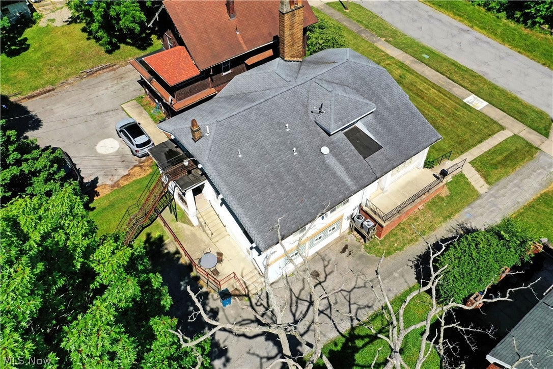 21 Indiana Avenue