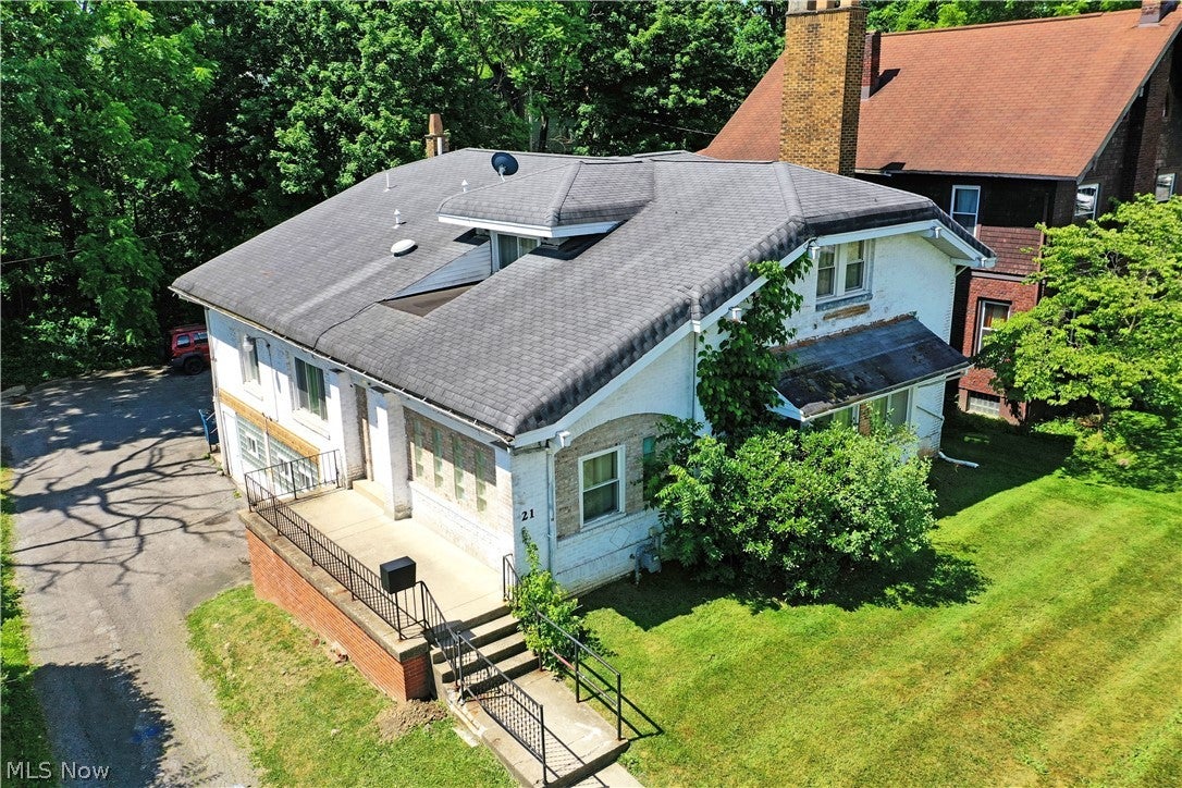 21 Indiana Avenue
