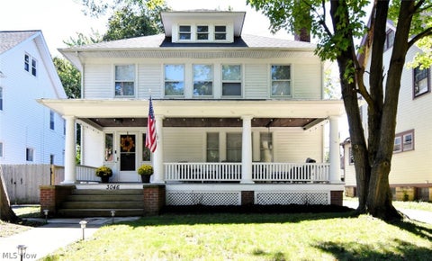 Photo for 3046 Euclid Heights Boulevard
