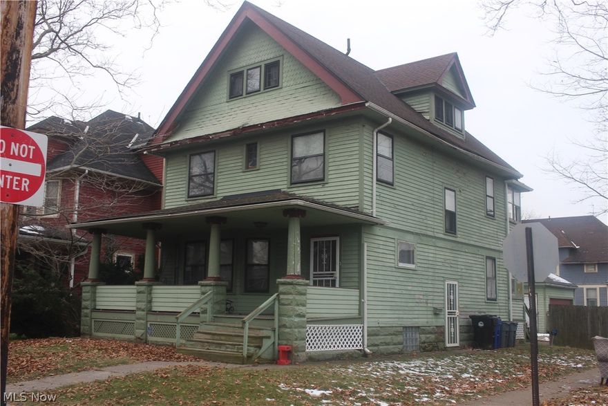 Welcome to this large Boulevard home on the corner of W  41 & Trowbridge in the Clark-Fulton neighborhood. With some TLC this home can shine and be one of the best in the neighborhood. Bring your imagination to this one of a kind home to be.