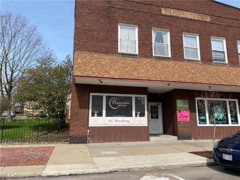 Apartment For Rent - 687 Broadway Avenue<br/> Cuyahoga County, Bedford, OH 44146