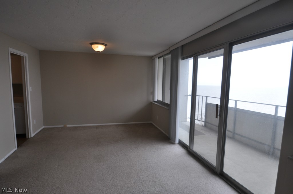 Carlyle Condo - Residential