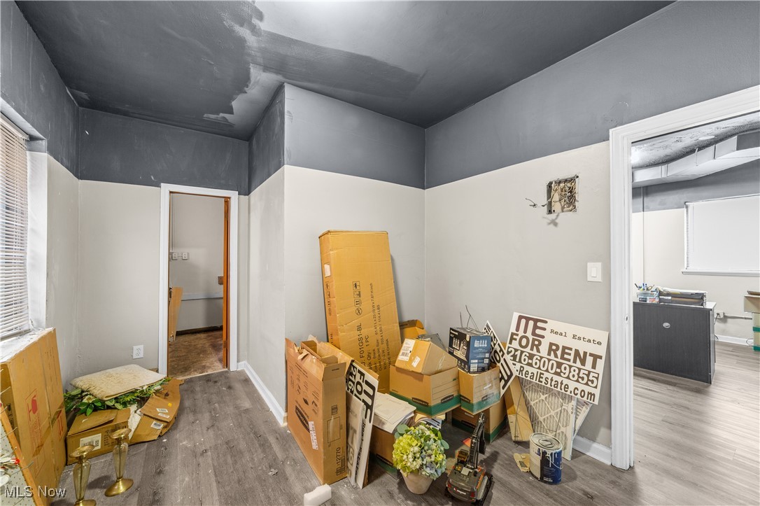 Cedar-Taylor - Commercial Sale