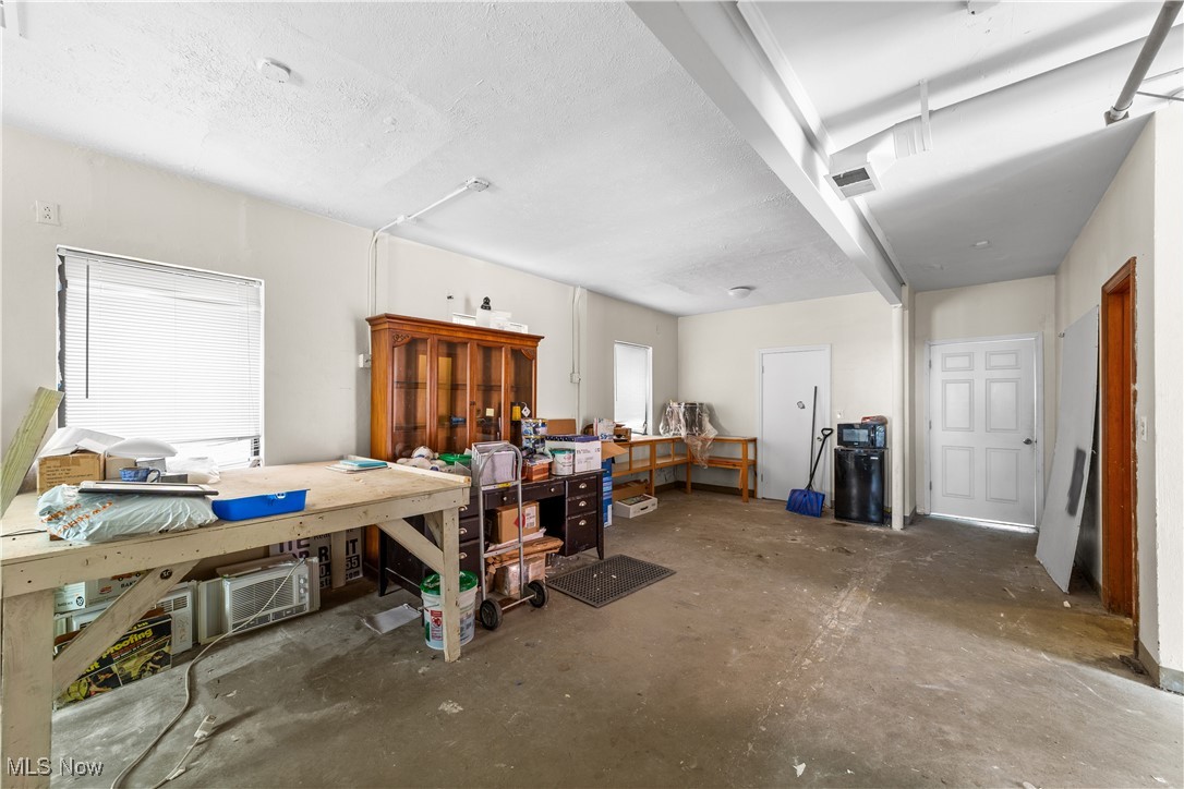 Cedar-Taylor - Commercial Sale