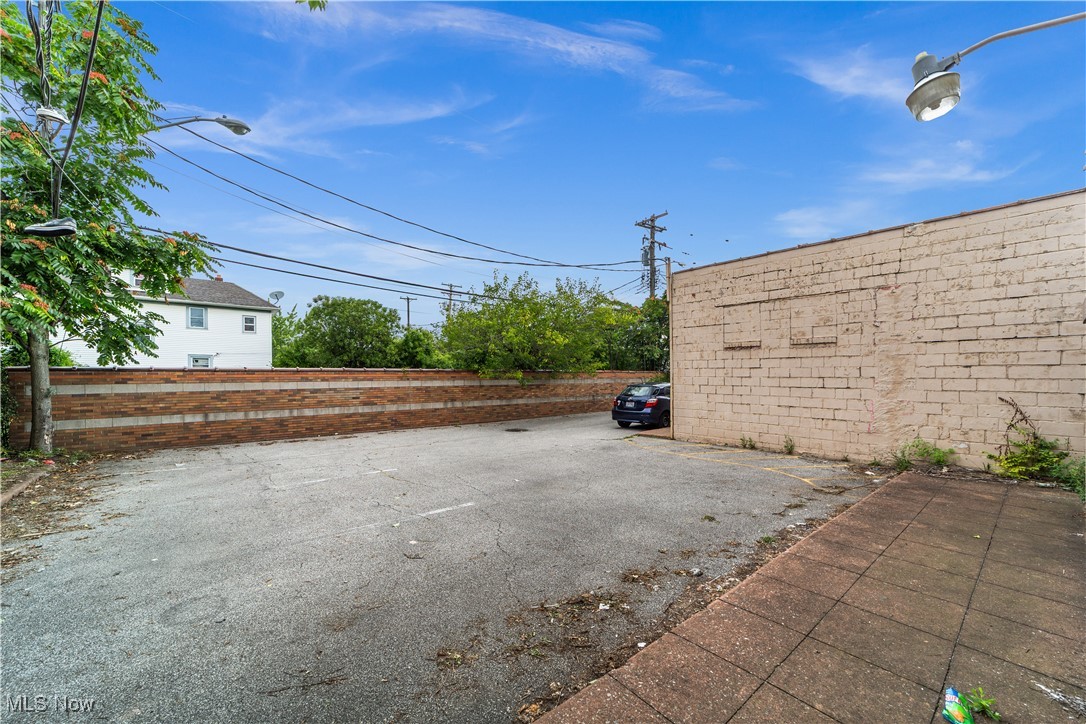 Cedar-Taylor - Commercial Sale