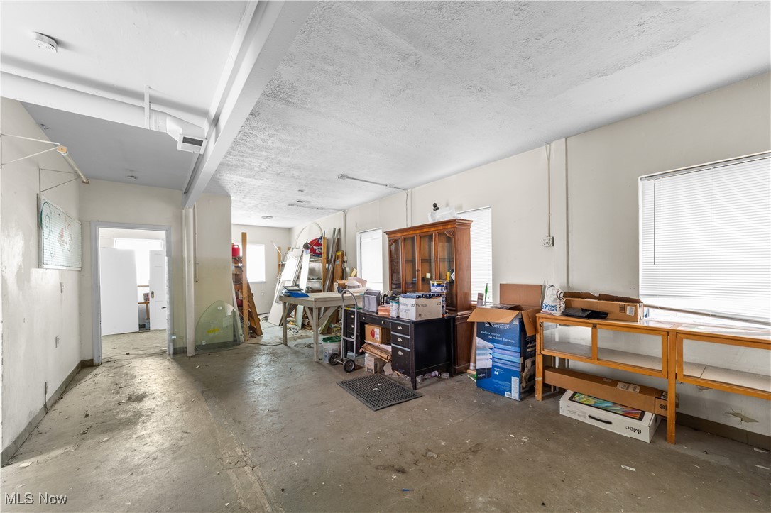 Cedar-Taylor - Commercial Sale