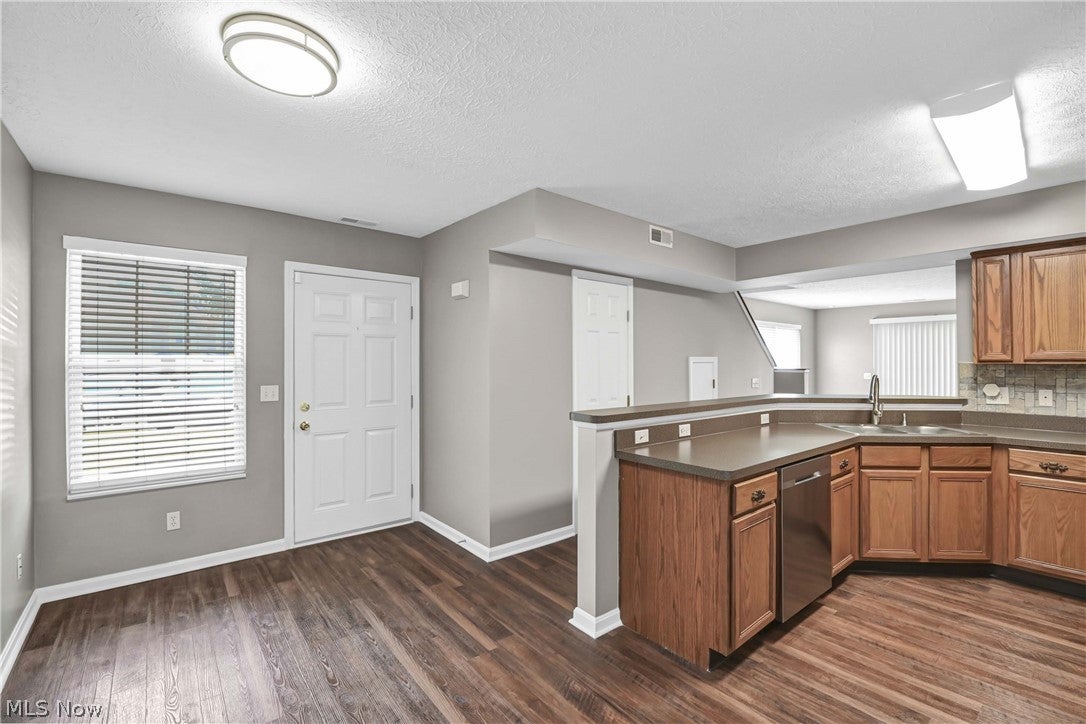 6744 Asterhurst Trce