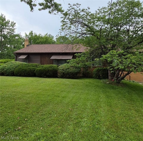 Homes For Sale - 9750 Cutts Road<br/> Geauga County, Chardon, OH 44024