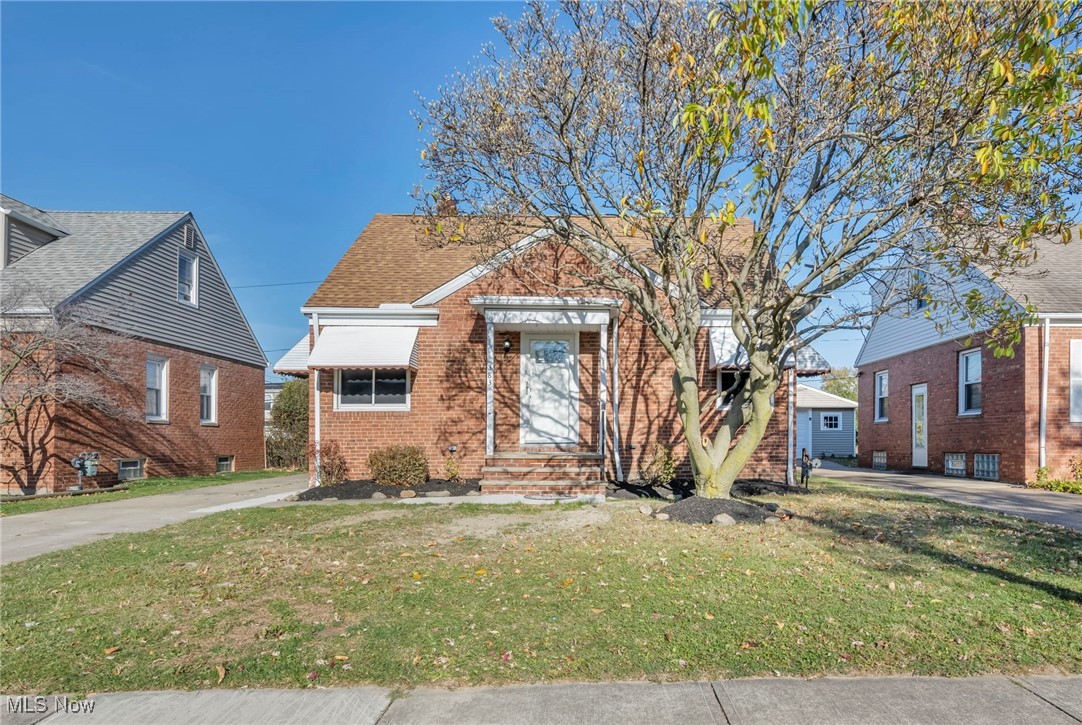 383 E 327th Street, Willowick, Ohio image 32