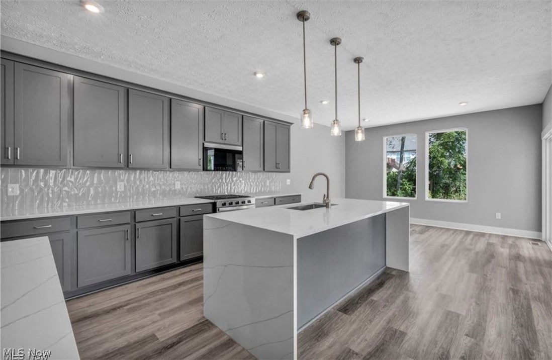 2079 Glenmont Drive