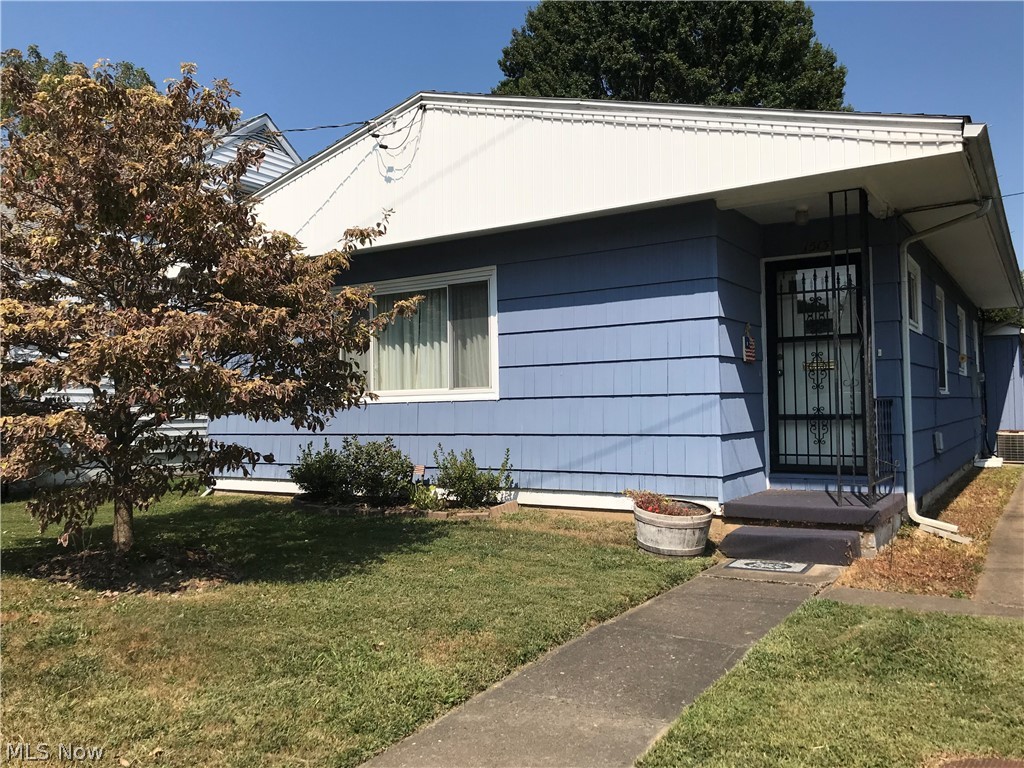 Located in the heart of Pburg, this one level home has been well maintained. The home offers 2-3 bedrooms, fenced in back yard and attached garage and storage building. The interior provides beautiful hardwood floors in part of the home, 2 gas fireplaces and family room. This home is ideal for anyone starting out, looking to downsize or wanting the convenience of city living. This great house would make anyone a perfect place to call home.