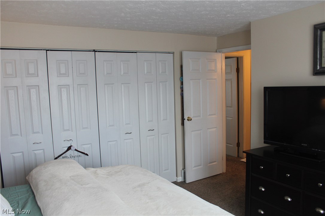 Twin Oaks - Residential