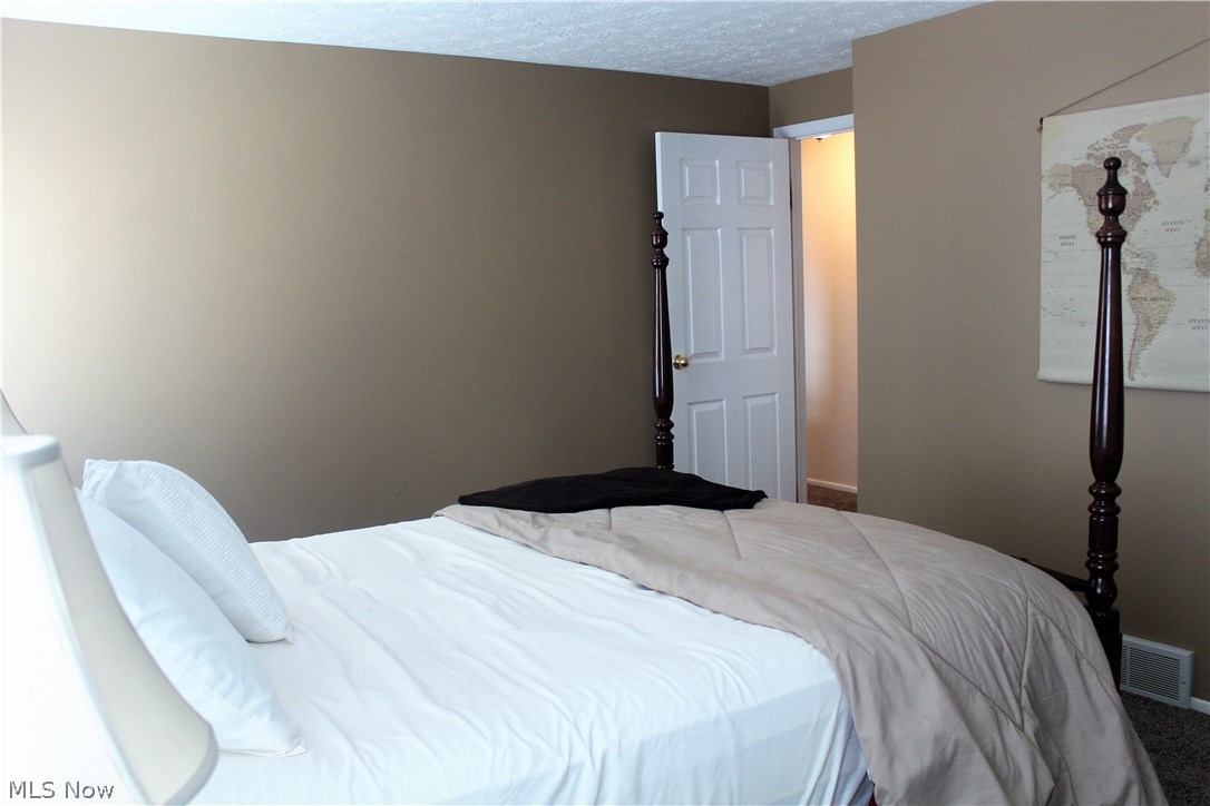 Twin Oaks - Residential