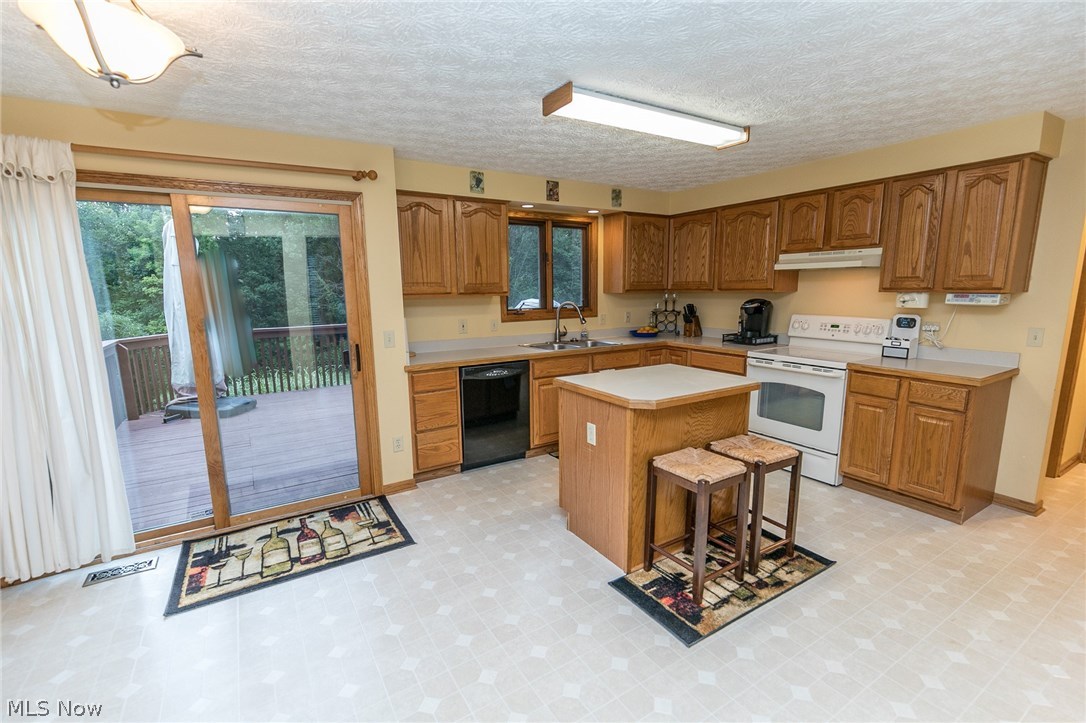 Eaton Estate Ph 4 - Residential
