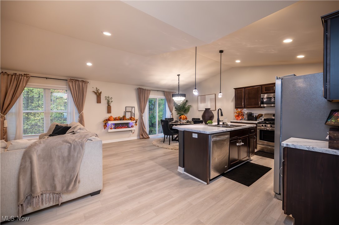 Signature Place 4 - Residential